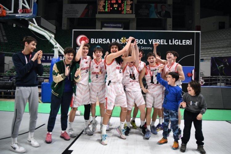 Gemlik Basketbol, TBF Bursa U18 Erkekler Ligi Şampiyonu oldu