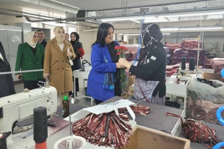 AK Parti Bursa Milletvekili Emel Gözükara Durmaz'dan kadınlar günü mesajı