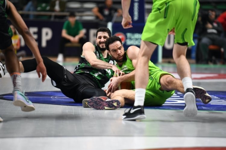 TOFAŞ, Darüşşafaka'ya mağlup oldu