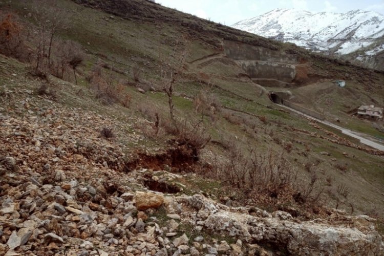 Şırnak-Hakkari yolu trafiğe kapatıldı