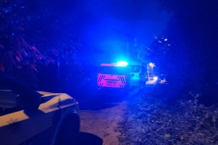 70 yaşındaki adam evinde bıçaklanarak öldürülmüş halde bulundu