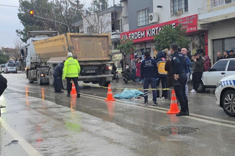 Aynı yolda eşine de araba çarpmıştı! Yaşlı adam hayatını kaybetti…